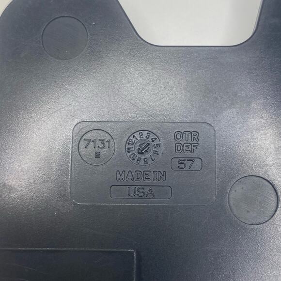 OtterBox Defender Series Holster Belt Clip iPhone Case
In Black - Picture 5 of 8